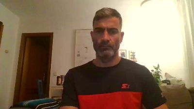 hotreds webcam model stream image