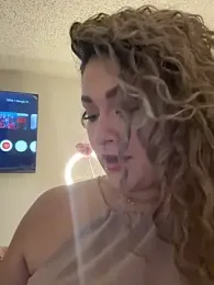 Sara_smiiith211 webcam model stream image