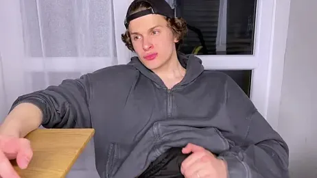 alyx_garden webcam model stream image