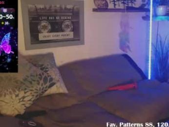 nipple_queenxoxo webcam model stream image