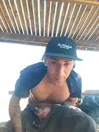 LargeDominoes webcam model stream image