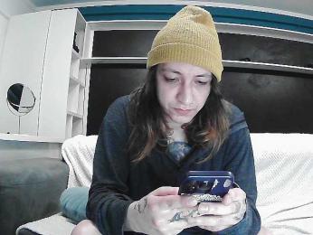 Sapphirevelvet webcam model stream image