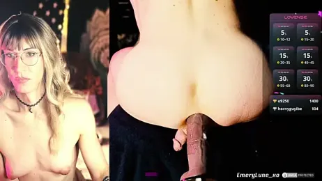 EmeryLune_xo webcam stripchat model stream image