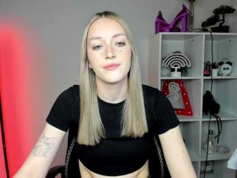 EvelynBlond26 webcam model stream image