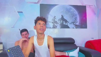 josetwin_group webcam model stream image