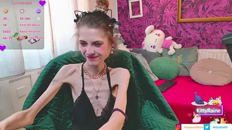 KittyRaine webcam model stream image