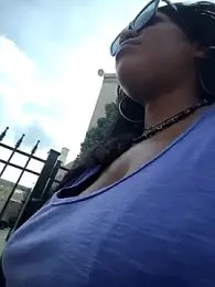 AmazonianMistress webcam model stream image