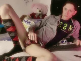 Tyler Thin webcam model stream image