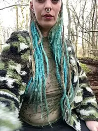 MenaDreadfull webcam model stream image