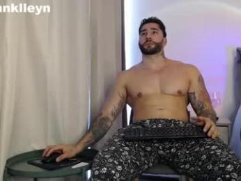 johnklleyn webcam model stream image