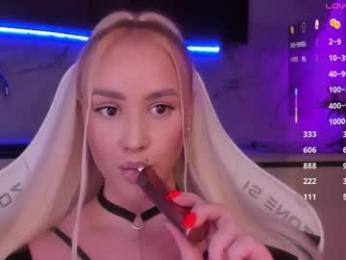blond_diamond webcam chaturbate model stream image