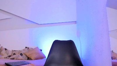 SmoothAlpha_ webcam cam4 model stream image