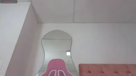 Tiphani_walker_ webcam model stream image