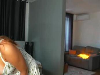 amilia4u webcam chaturbate model stream image