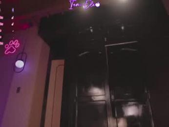 iam_eli webcam chaturbate model stream image