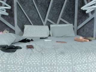 miawilddoll webcam model stream image