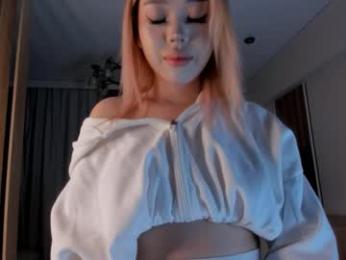jee__son webcam model stream image