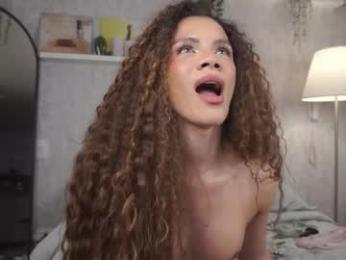 naomigomezz webcam model stream image