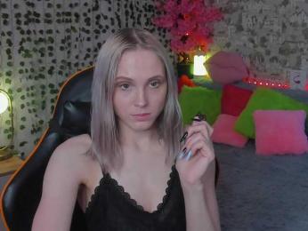 GinaGinaLove webcam bongacams model stream image