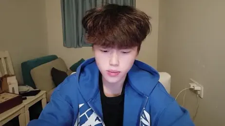 L1kuto webcam model stream image