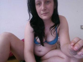 Larasaintporn webcam model stream image