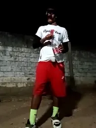 spittingpig1 webcam model stream image