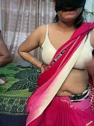 Thithi_Hot_Couple webcam model stream image