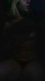 piccolaqueen webcam model stream image