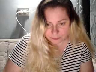 candycream17 webcam model stream image