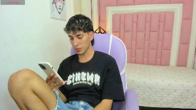 FerPhoenix_ webcam model stream image