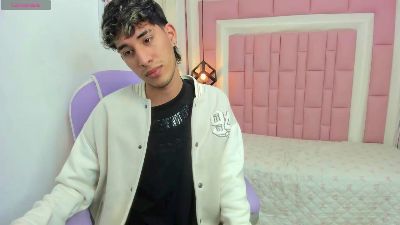 FerPhoenix_ webcam model stream image