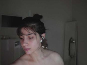 -Madi- webcam model stream image