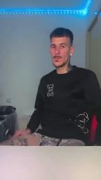 TuuNeenee30 webcam cam4 model stream image