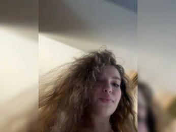 YourLadyyy webcam bongacams model stream image