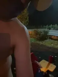 5inder webcam stripchat model stream image