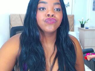 Korina I webcam model stream image