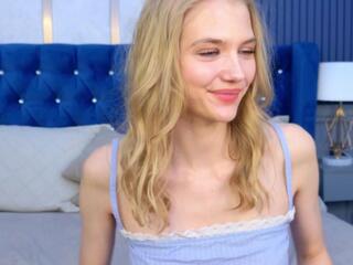 Chloe Lins webcam flirt4free model stream image