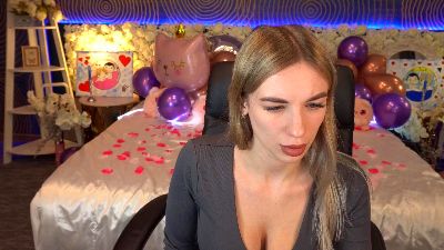 ArinaWong webcam model stream image