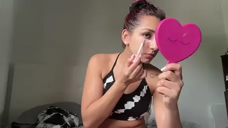 julialupato webcam model stream image