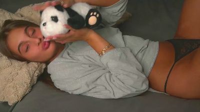 PeaceEmbry webcam model stream image