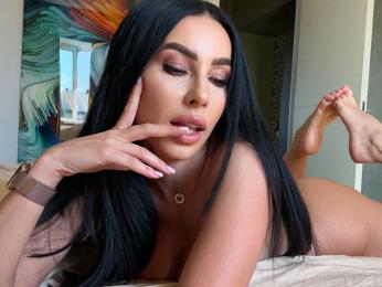 Vanessa webcam livejasmin model stream image