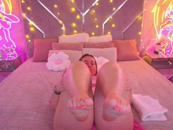 KiraCandyS webcam bongacams model stream image