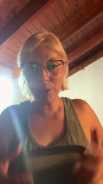 Micarica webcam model stream image