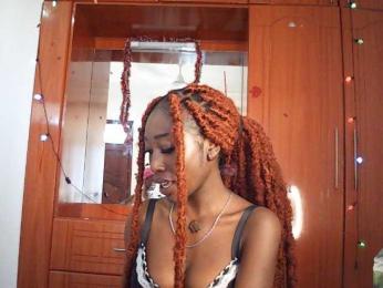 LeylieCandy webcam model stream image