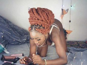 LeylieCandy webcam model stream image