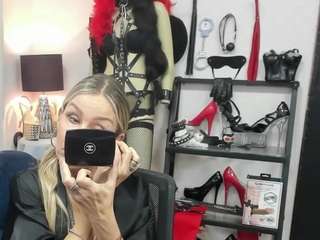 luxcrystal webcam model stream image