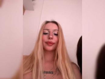 Babyblonde webcam model stream image