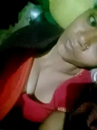 Hot_bhabhi300 webcam model stream image