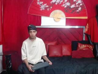 Sasuke Brons & Kevin Kelce webcam model stream image