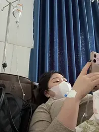 Emily-Nguyen webcam model stream image